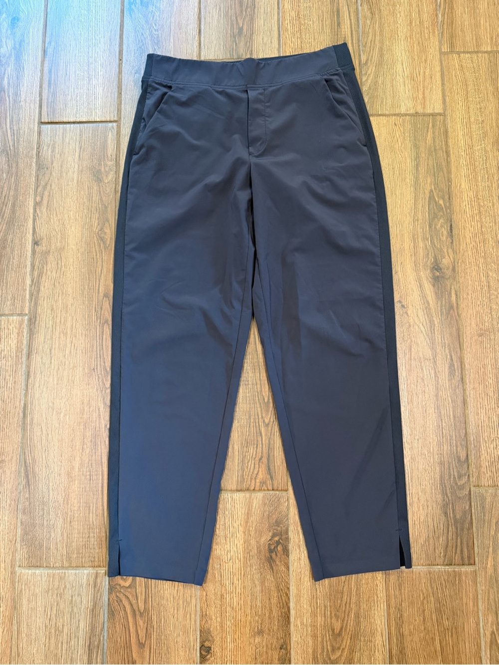 Athleta Women’s Brooklyn Pants Black Stretch Pull-On Ankle 27" Inseam Size 8